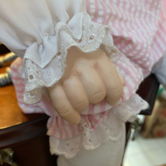 Doll - Picture 5 of 6